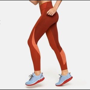 Outdoor voices Zoom leggings